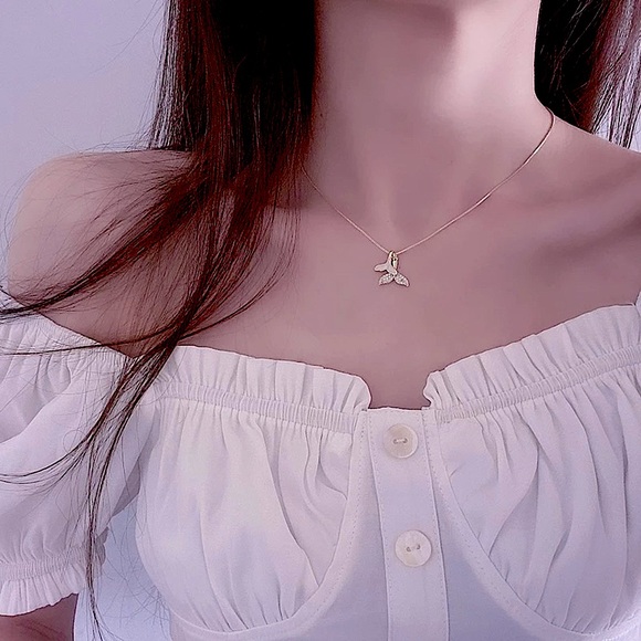 Mermaid fin necklace gold chain cubic zirconia - Picture 3 of 4